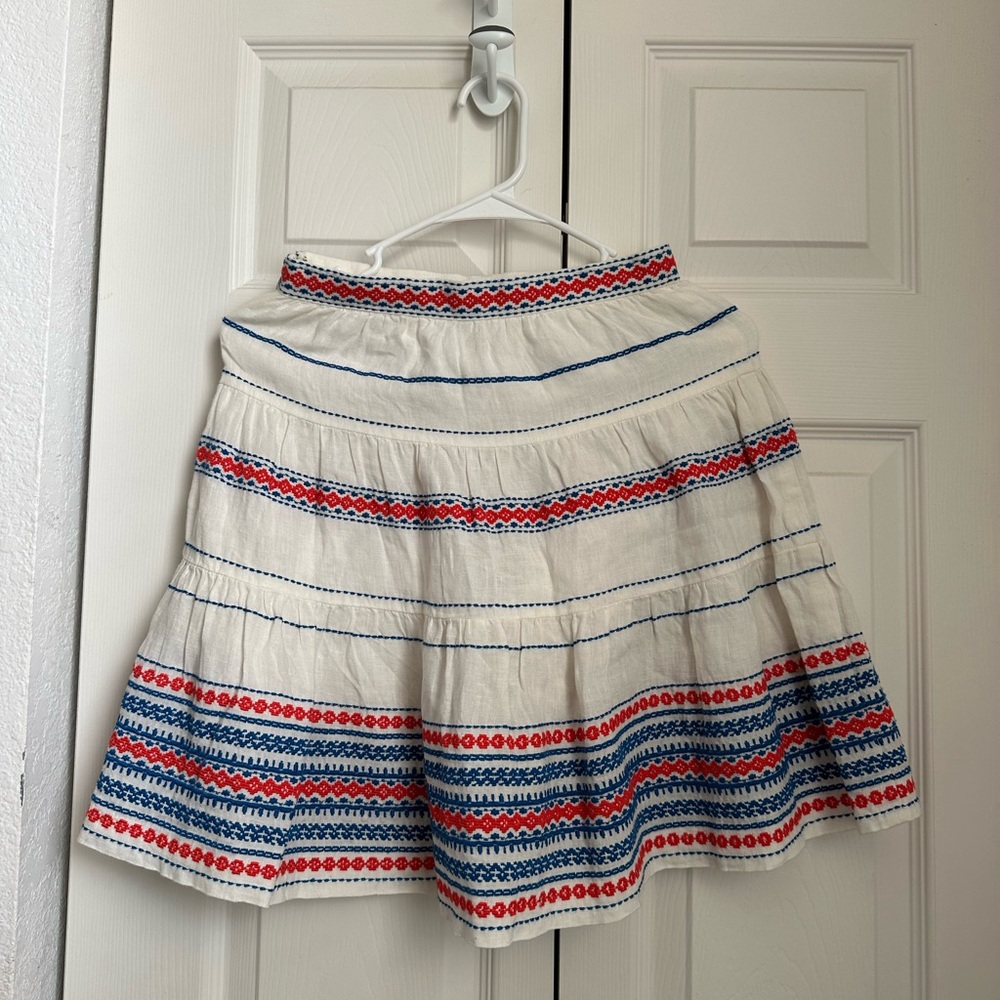 Club Monaco Cream Skater Mini Skirt with Pleated Tiered Design